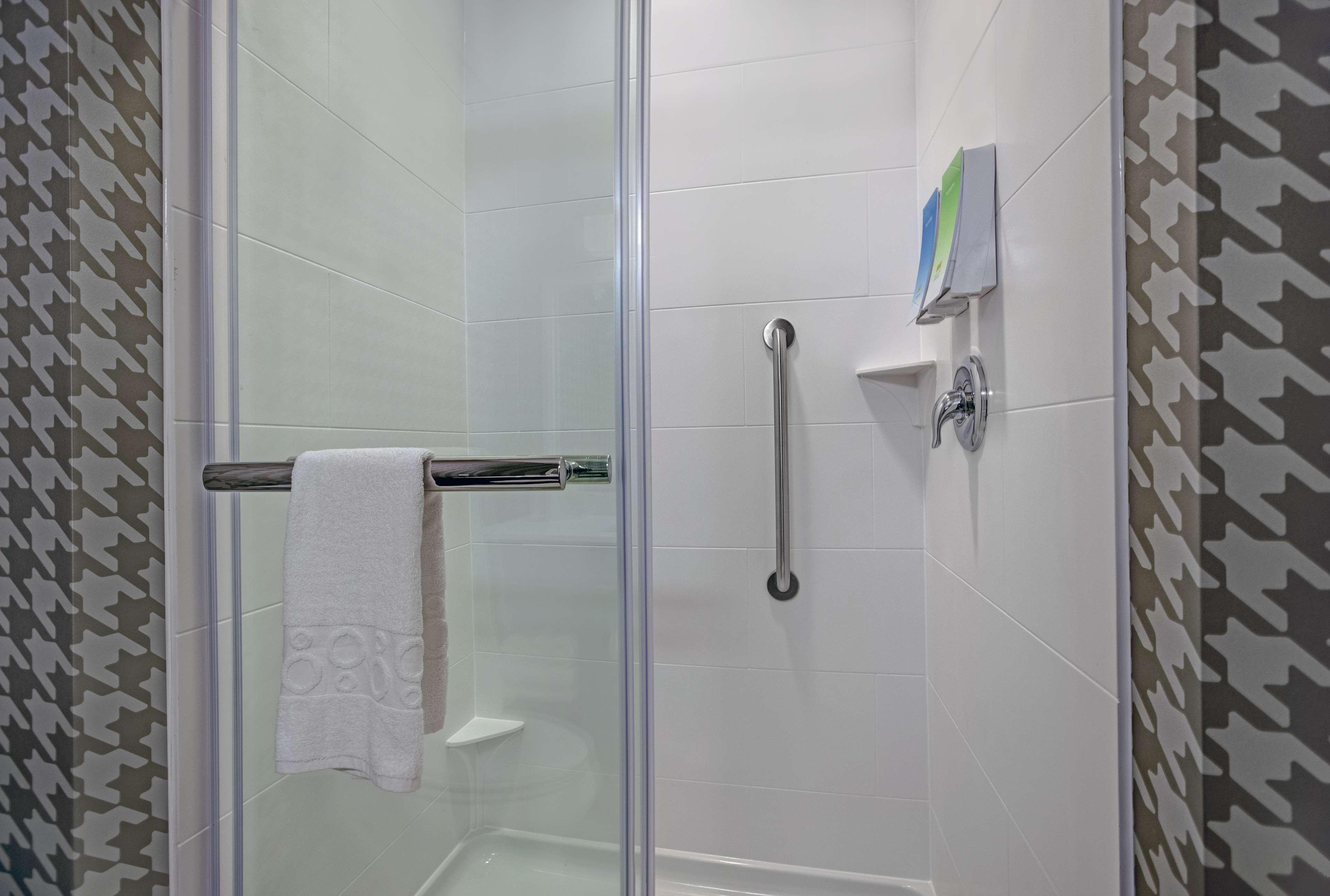 Home2 Suites By Hilton Richmond Esterno foto