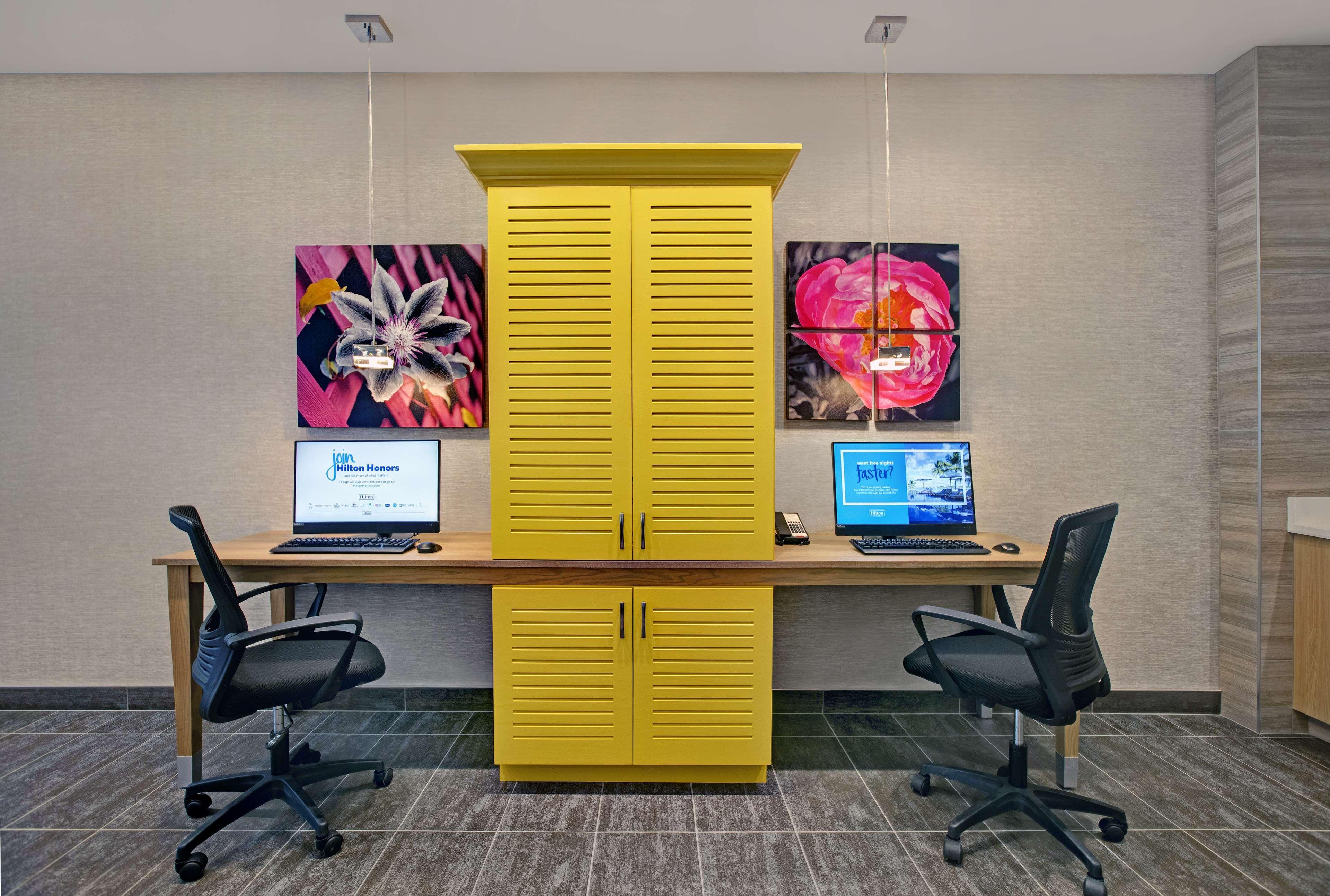 Home2 Suites By Hilton Richmond Esterno foto